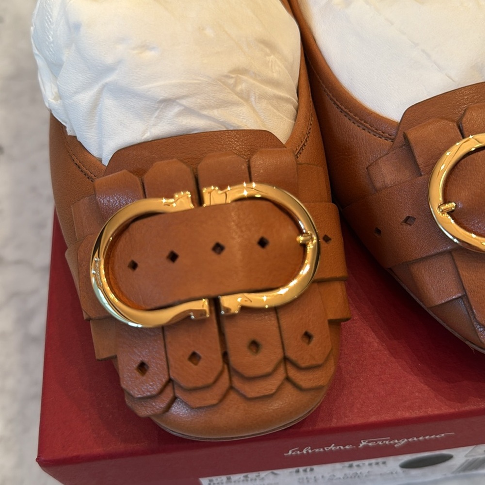 Ferragamo Brown Pumps